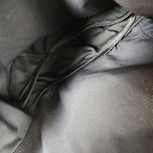 Lululemon Athletica Groovy Run Shorts Black Straightup Stripe Brisk Bloom Size 6 - Picture 12 of 12